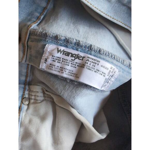 Wrangler jeans 34 x 34, light wash - Picture 2 of 7